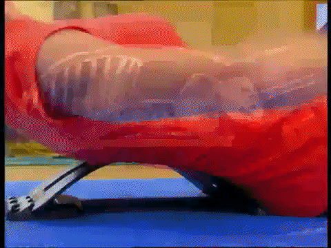 MASAJEADOR DE ESPALDA LUMBAR™ RELAJA TU ESPALDA EN MINUTOS Y DILE ADIÓS A LA TENSIÓN.