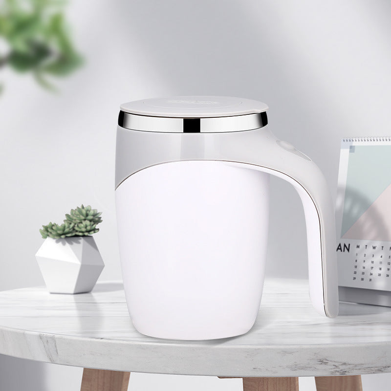 TAZA USB BATIDORA MAGNÉTICA™ 380ML – DISEÑO ELEGANTE EN CAFÉ Y BLANCO.